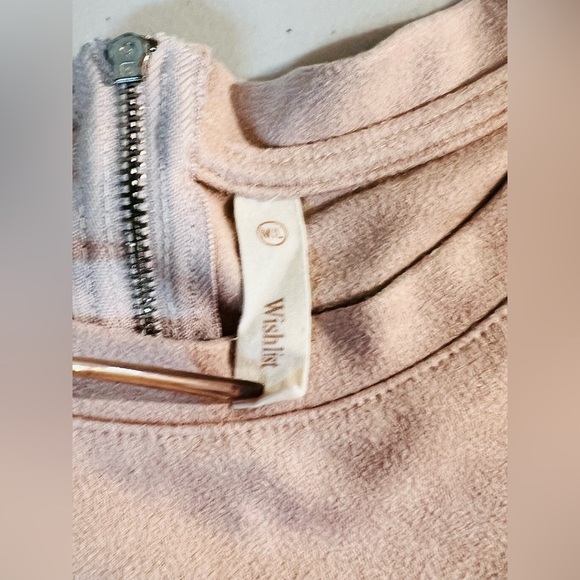 WISHLIST Women’s Stretch Faux Suede Top, Short Sleeve, Loose Fit, Cream, M/L - Picture 4 of 9